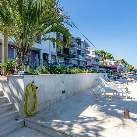 Stunning In With House Sea View Blace