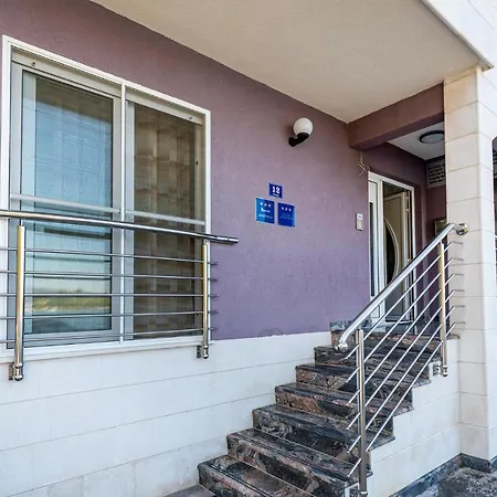 Apartmán Stunning In With House Sea View Blace