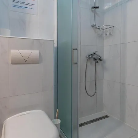 Apartmán Stunning In With House Sea View