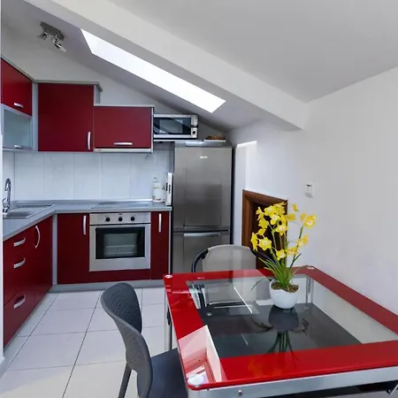 Stunning In With House Sea View *